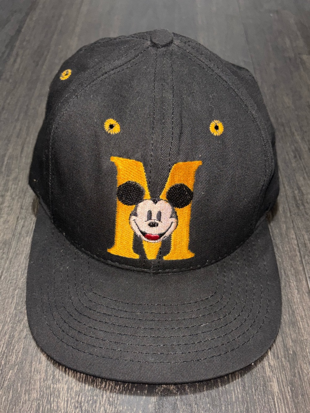 VTG 80s-90s Disney Mickey Mouse M Strapback Hat Size Made in USA Rare WORN